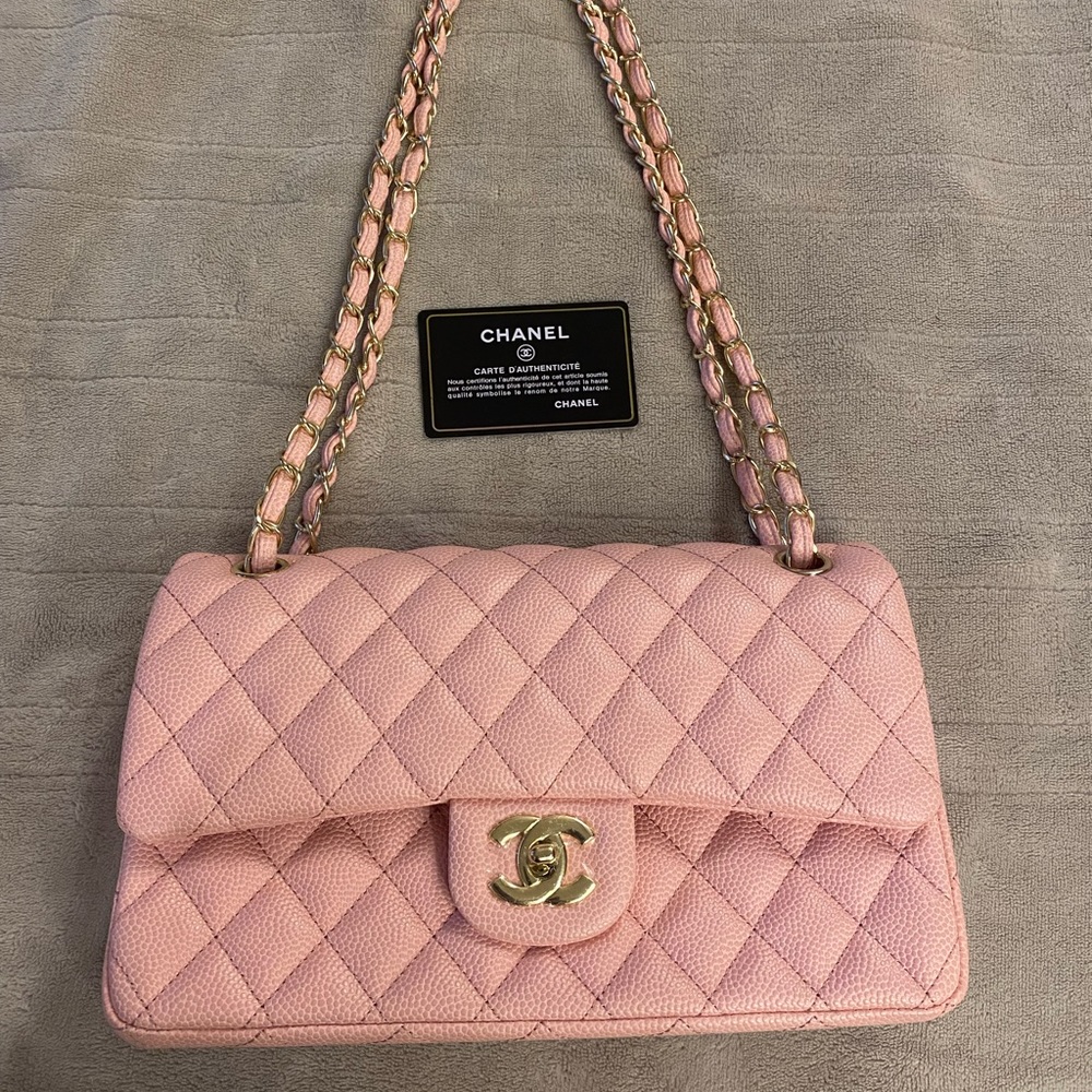 Chanel like pink classic flap mirror quality